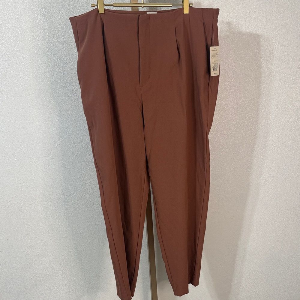 A New Day- taper leg high rise Rust Pants- 16
